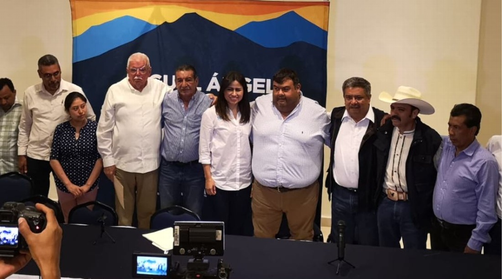 Se suman 9 alcaldes de Morena, PES y PT a MiguelÁngelYunesMárquez. Noticias en tiempo real
